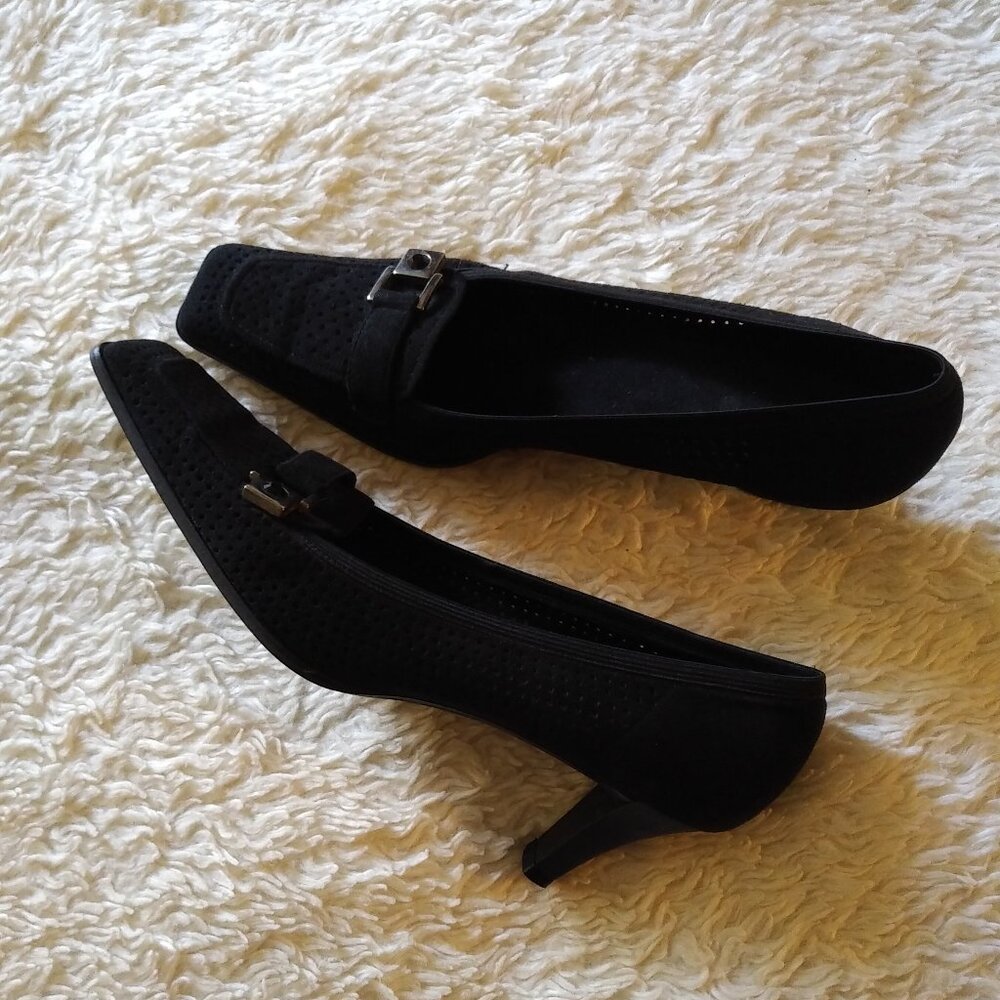 Stuart Weitzman suede pumps